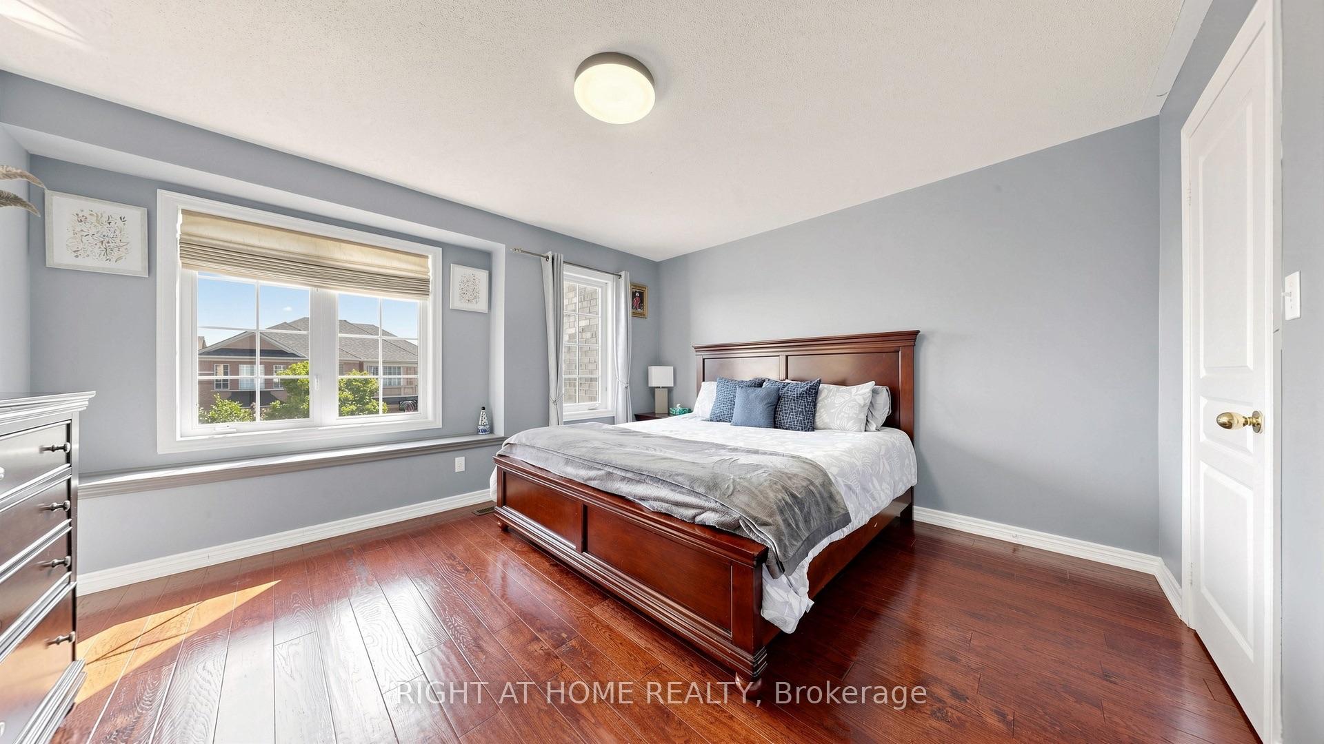 Photo 33 of 40 Chateau Drive, Vaughan, Vellore Village — HOMEH
