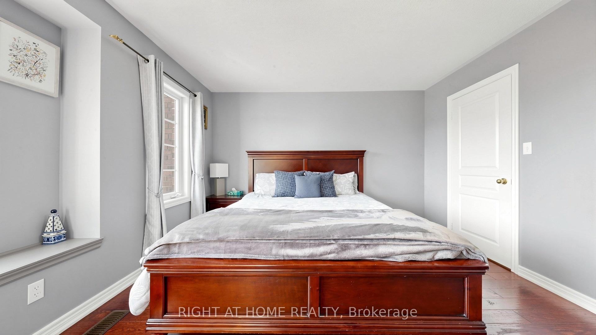 Photo 35 of 40 Chateau Drive, Vaughan, Vellore Village — HOMEH