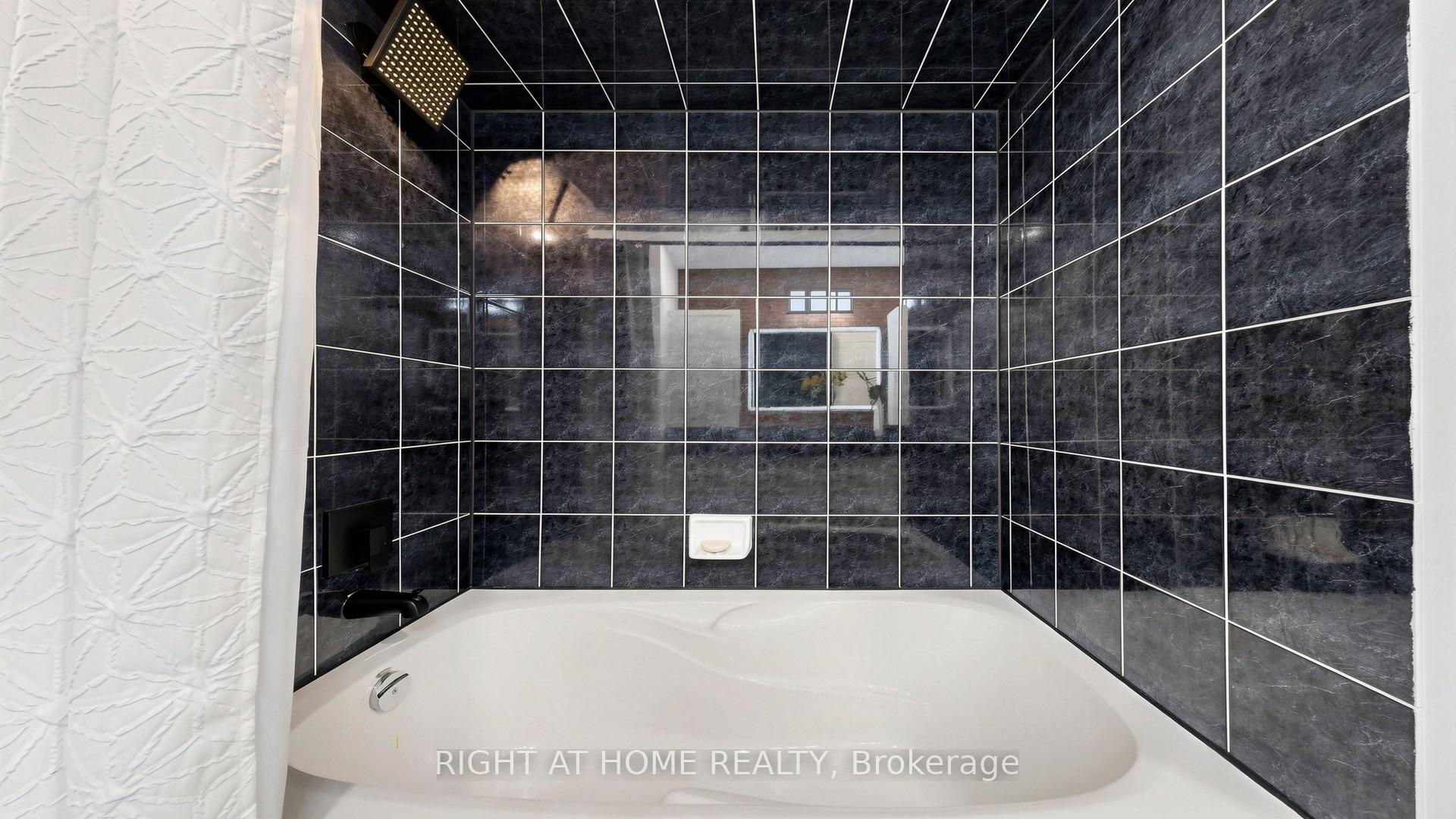 Photo 46 of 40 Chateau Drive, Vaughan, Vellore Village — HOMEH
