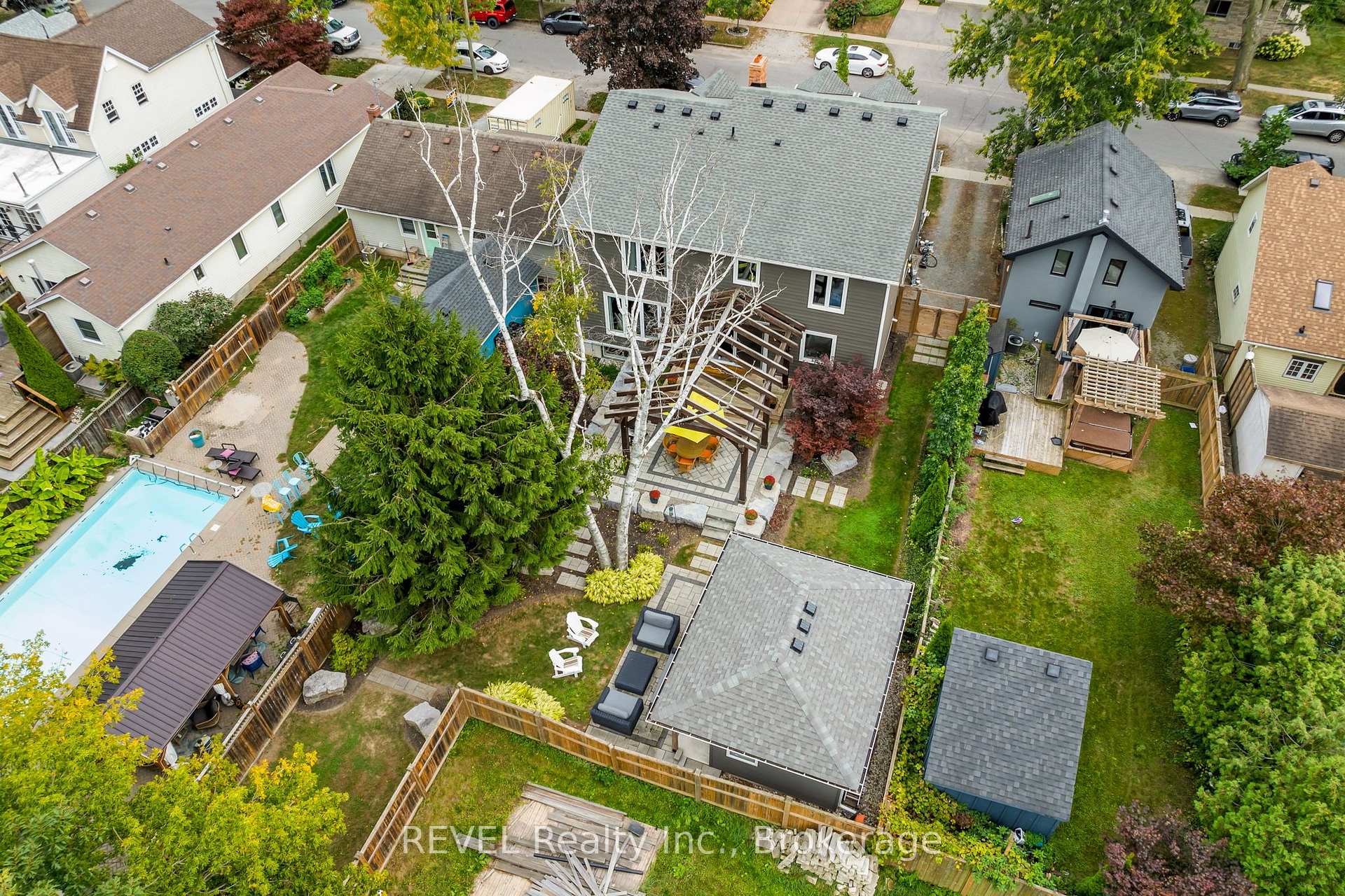 Photo 18 of 106 Dalhousie Avenue, St. Catharines, Port Dalhousie — HOMEH