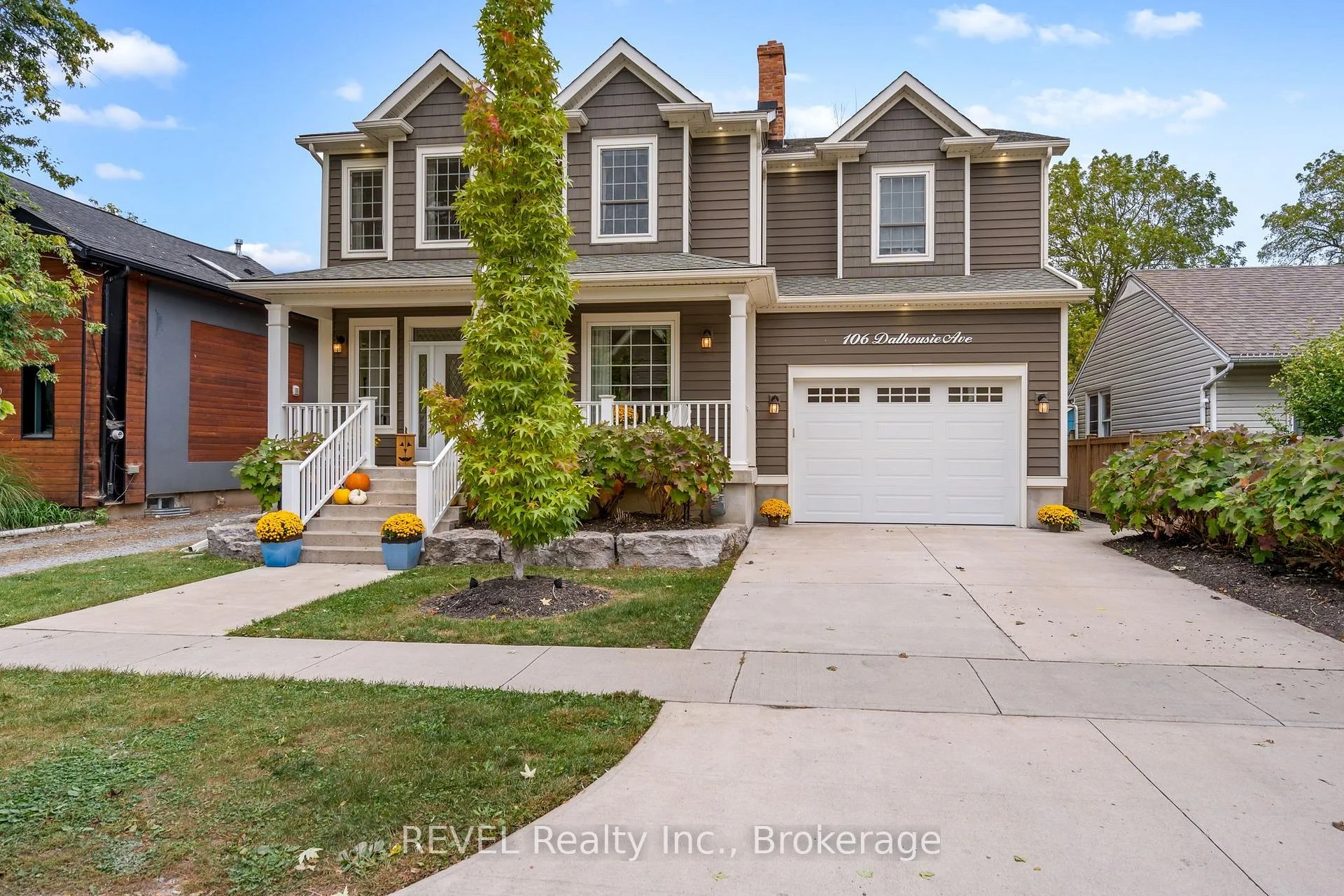 Photo 5 of 106 Dalhousie Avenue, St. Catharines, Port Dalhousie — HOMEH