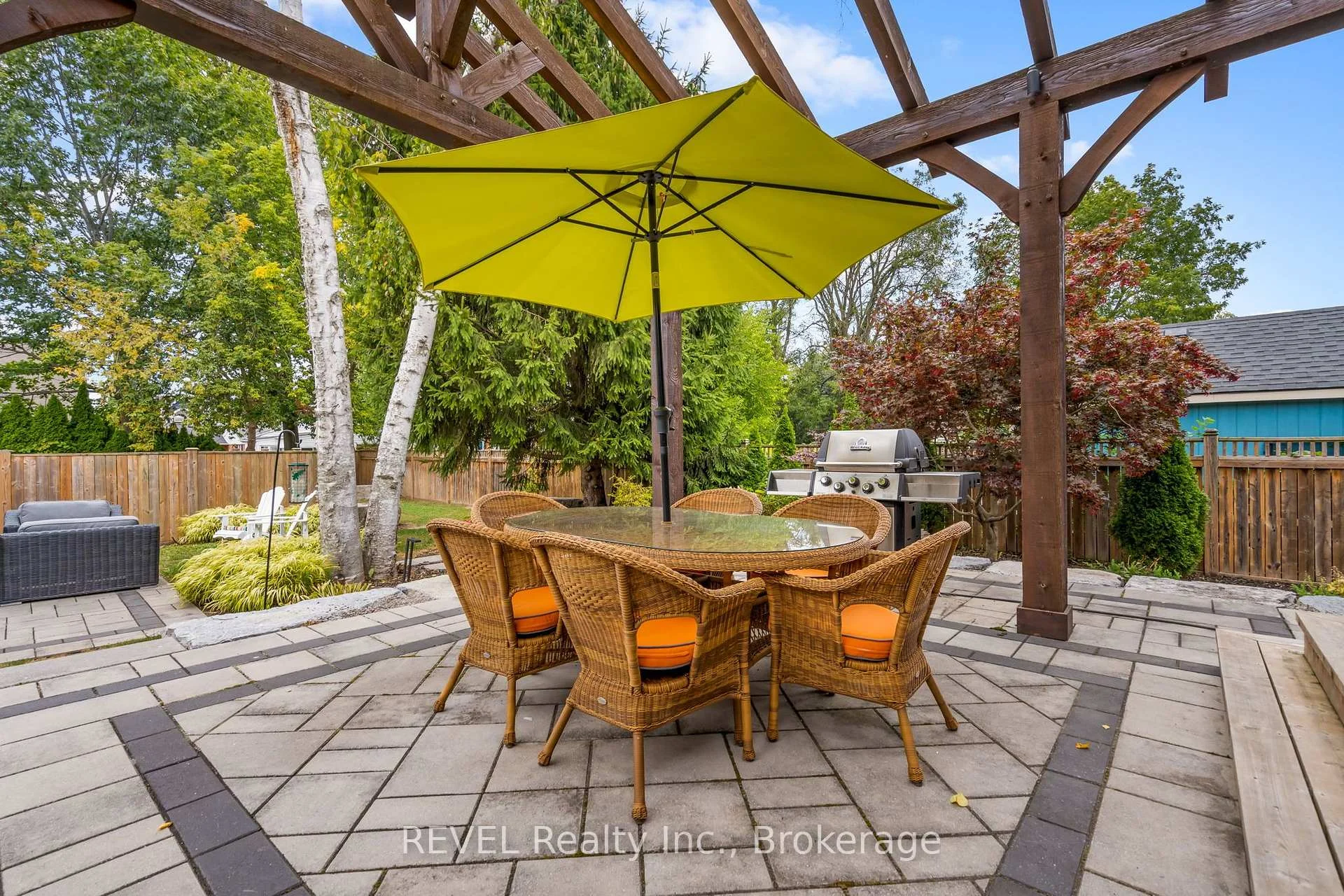 Photo 12 of 106 Dalhousie Avenue, St. Catharines, Port Dalhousie — HOMEH