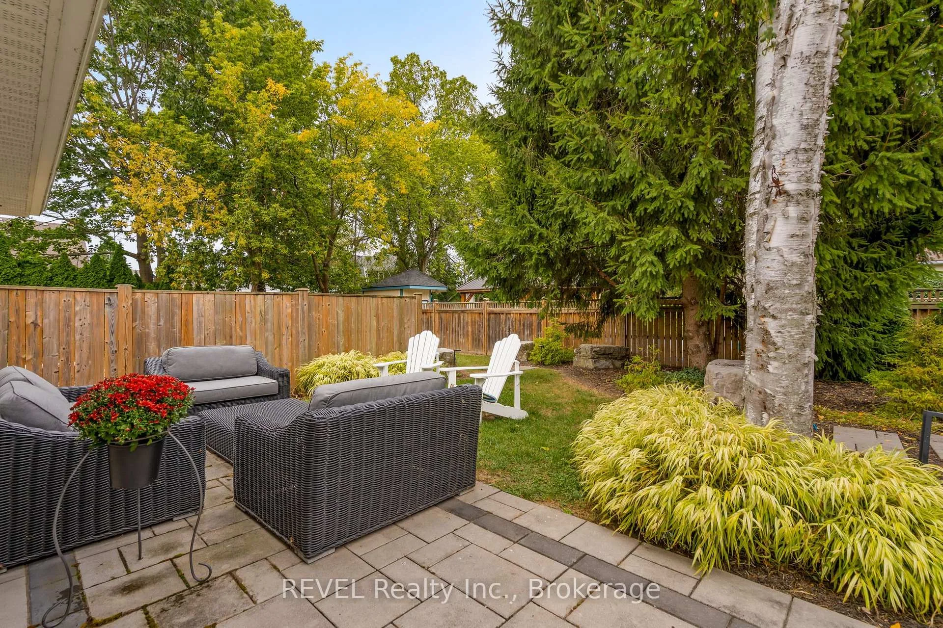 Photo 19 of 106 Dalhousie Avenue, St. Catharines, Port Dalhousie — HOMEH