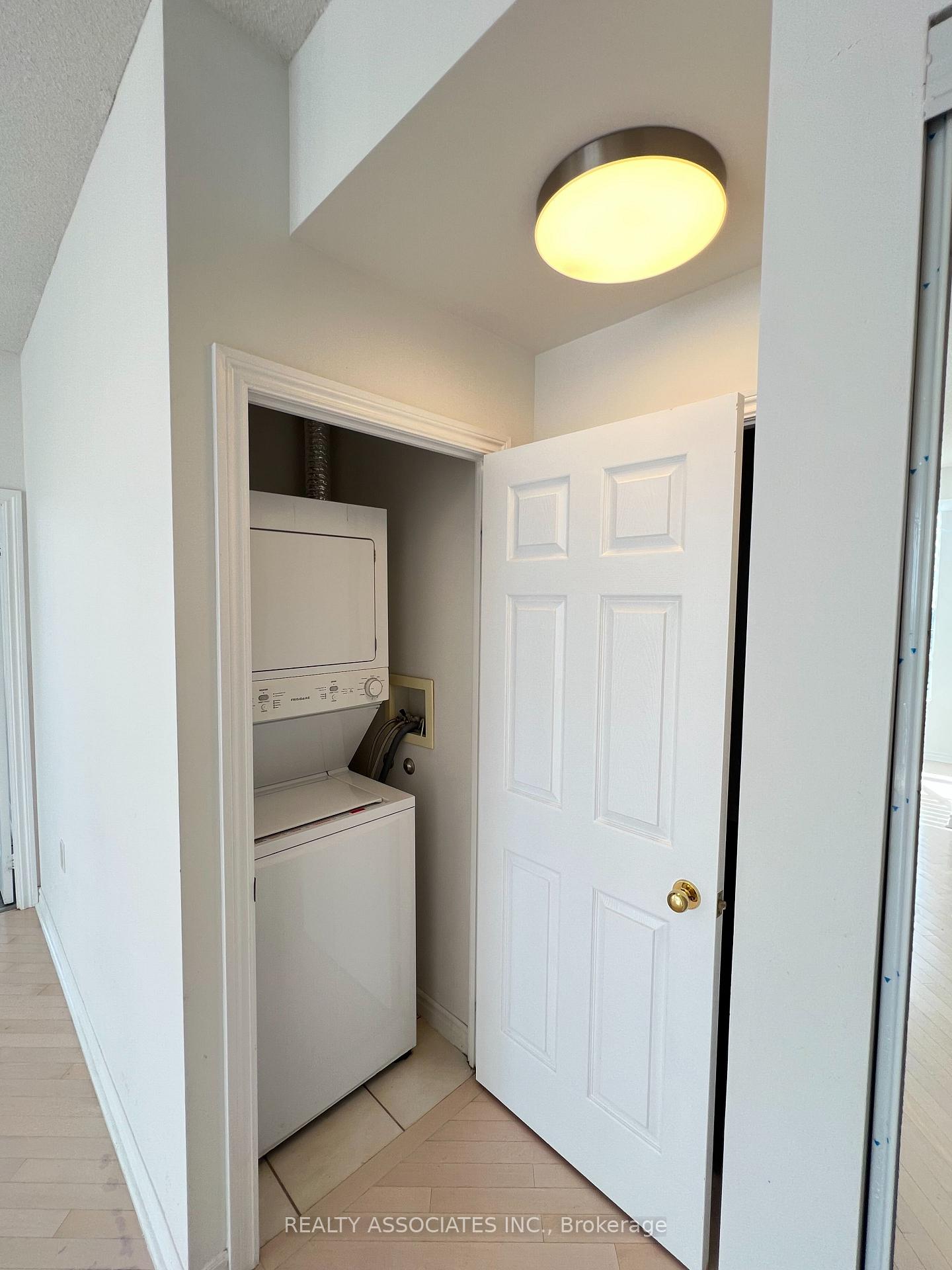 Photo 9 of Unit Lph17, 2627 Mccowan Road, Scarborough, Agincourt North — HOMEH