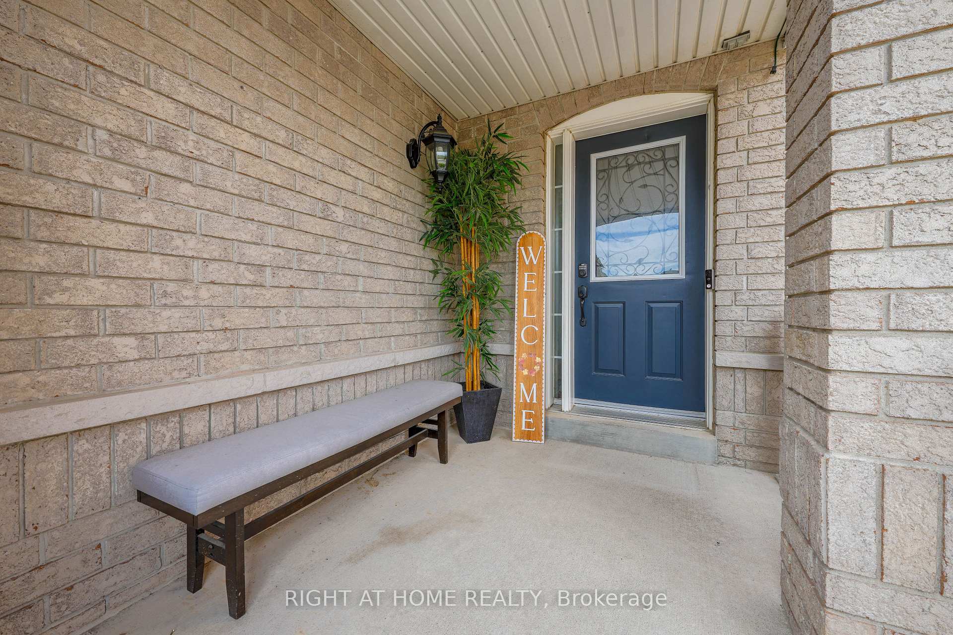 Photo 4 of 3881 Partition Road, Mississauga, Lisgar — HOMEH