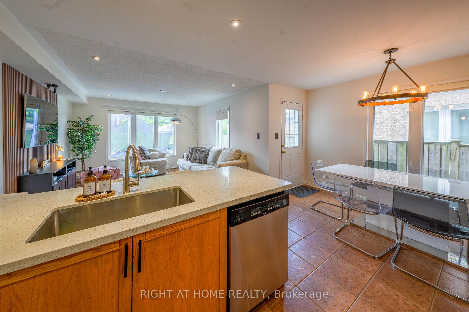 Photo 20 of 3881 Partition Road, Mississauga, Lisgar — HOMEH