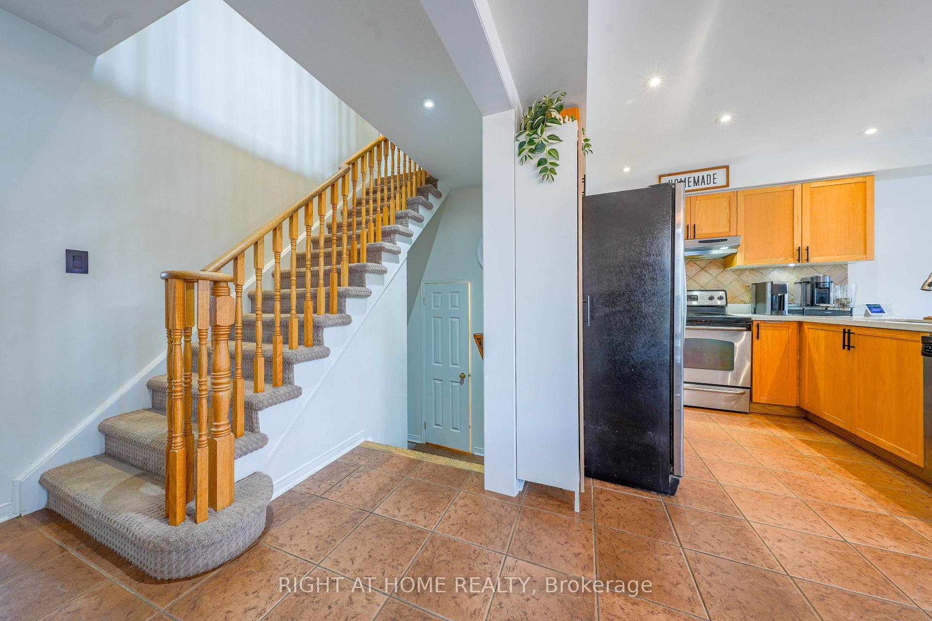 Photo 21 of 3881 Partition Road, Mississauga, Lisgar — HOMEH