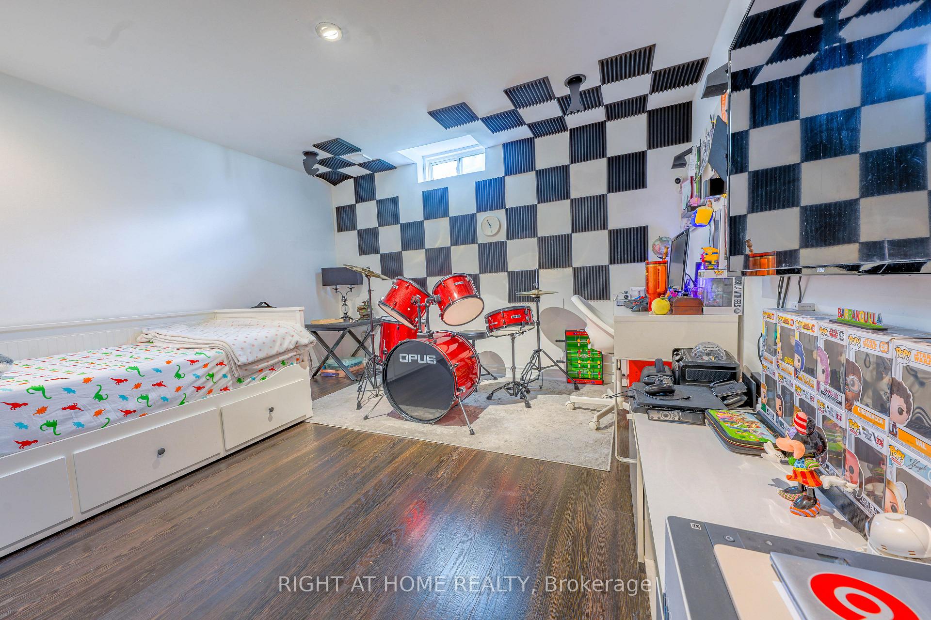 Photo 25 of 3881 Partition Road, Mississauga, Lisgar — HOMEH
