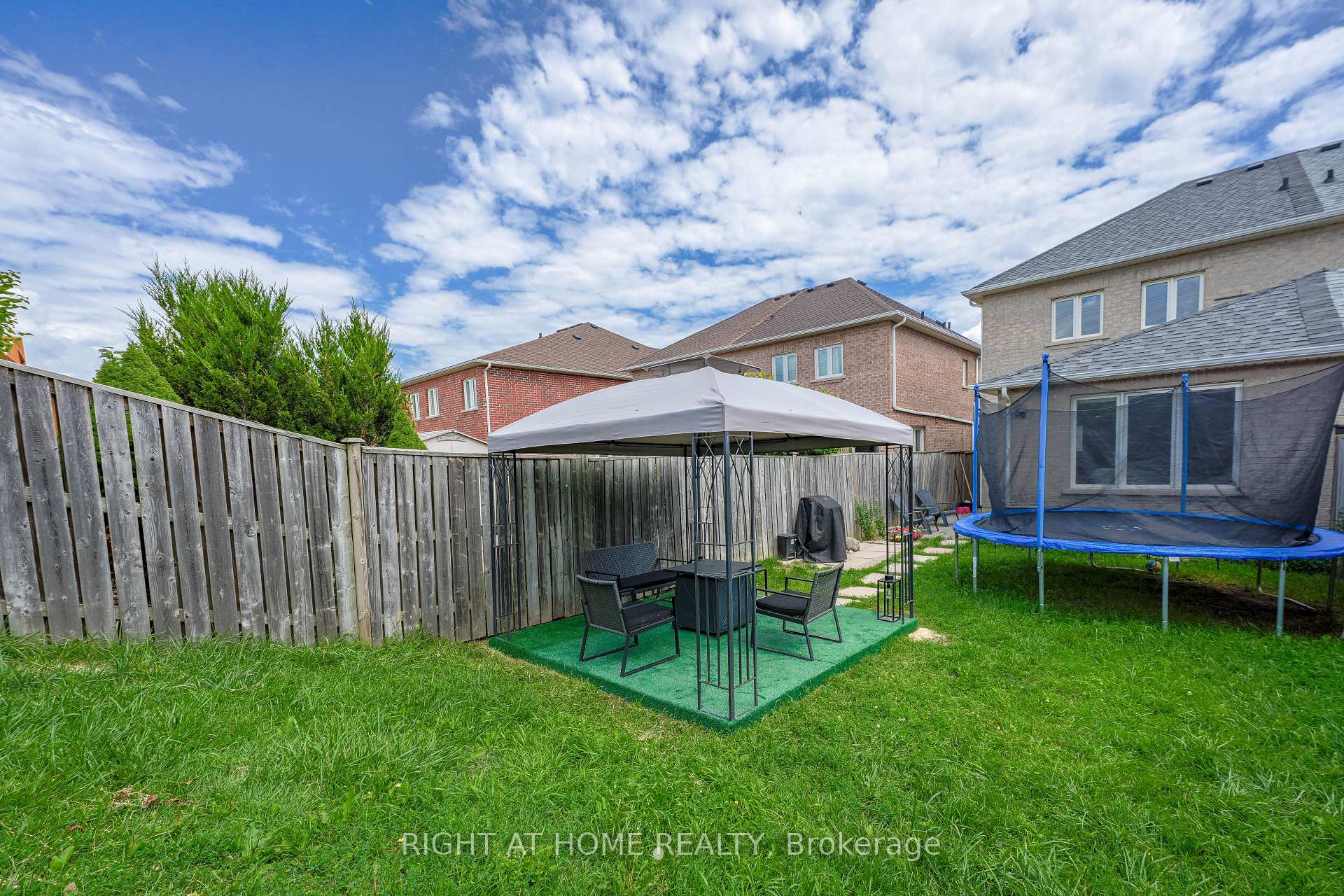 Photo 29 of 3881 Partition Road, Mississauga, Lisgar — HOMEH