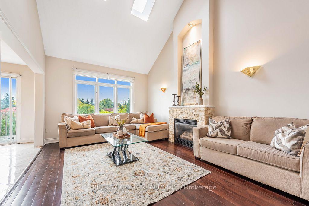 Photo 12 of 1361 Daniel Creek Road, Mississauga, East Credit — HOMEH