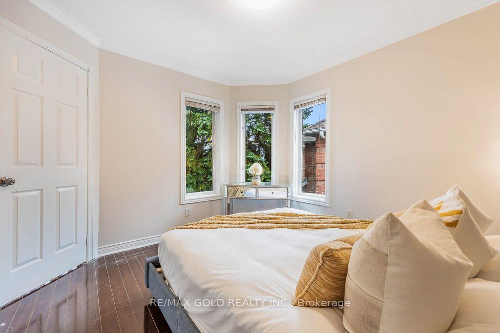 Photo 27 of 1361 Daniel Creek Road, Mississauga, East Credit — HOMEH