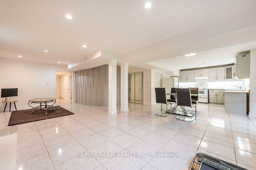 Photo 39 of 1361 Daniel Creek Road, Mississauga, East Credit — HOMEH