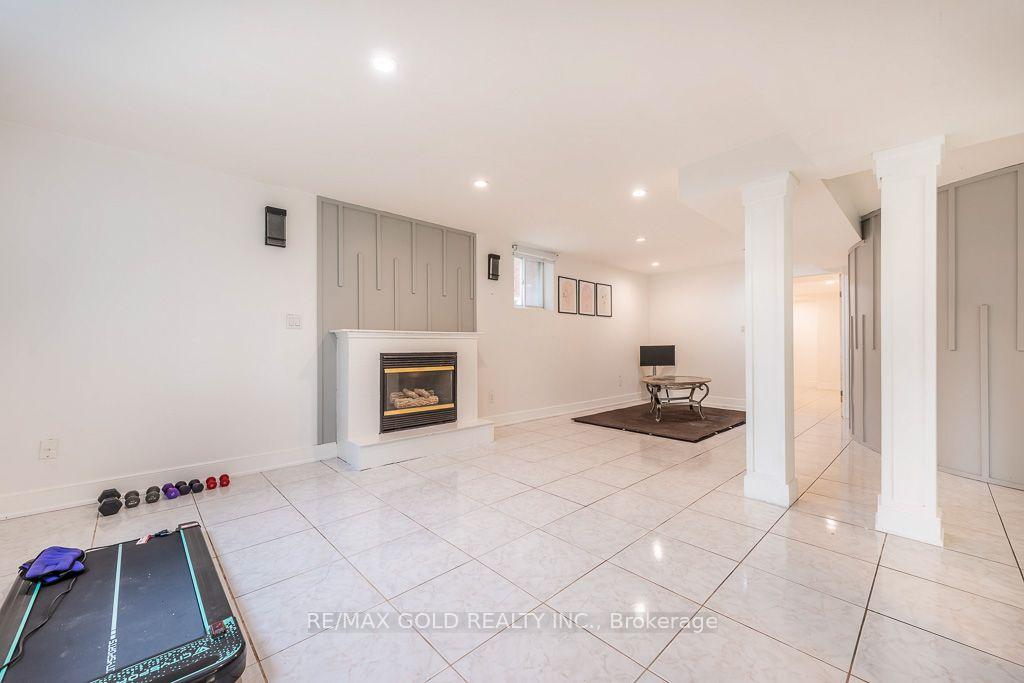Photo 40 of 1361 Daniel Creek Road, Mississauga, East Credit — HOMEH