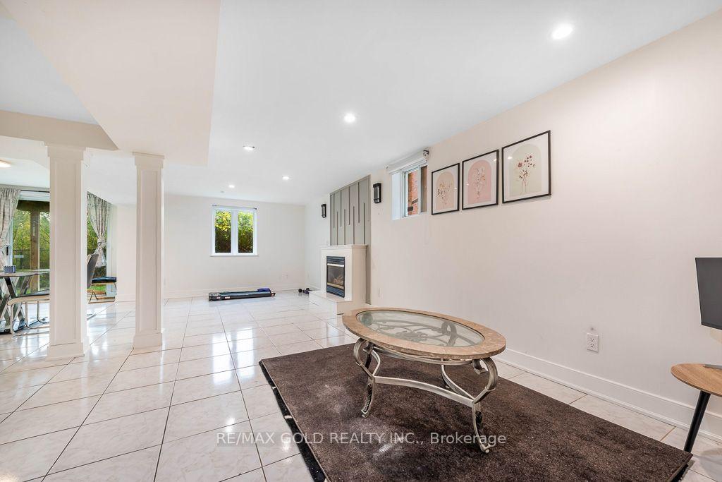 Photo 41 of 1361 Daniel Creek Road, Mississauga, East Credit — HOMEH