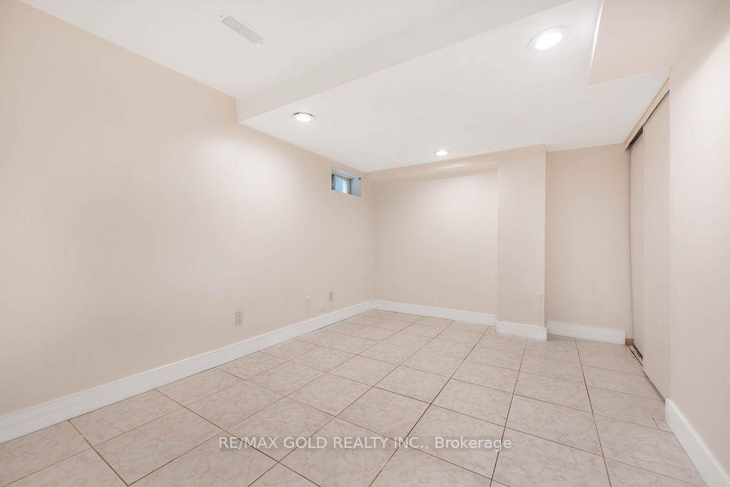 Photo 42 of 1361 Daniel Creek Road, Mississauga, East Credit — HOMEH
