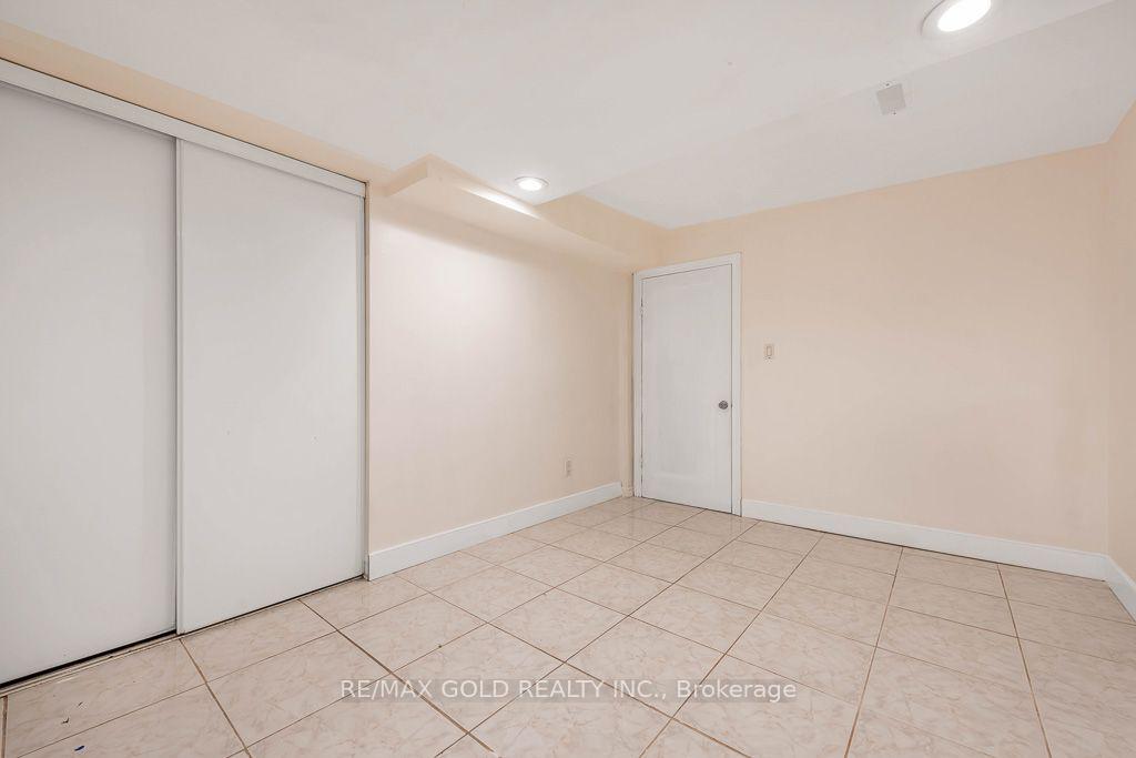 Photo 43 of 1361 Daniel Creek Road, Mississauga, East Credit — HOMEH