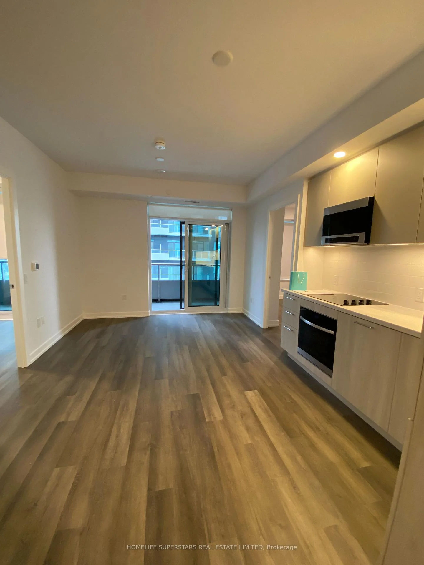 Photo 7 of Unit 508, 21 Meadowdale Road, Vaughan, Vaughan Corporate Centre — HOMEH