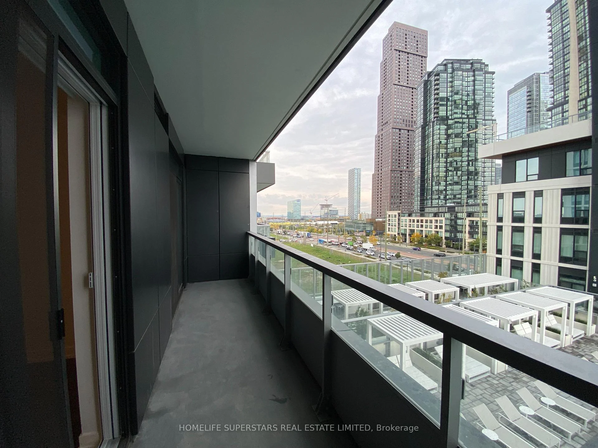 Photo 9 of Unit 508, 21 Meadowdale Road, Vaughan, Vaughan Corporate Centre — HOMEH