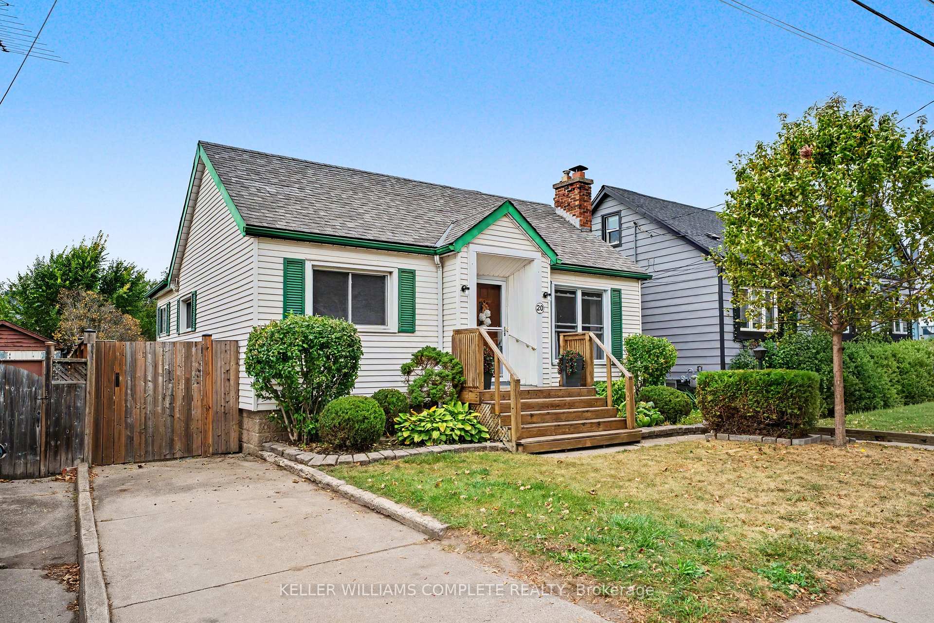 Photo 2 of 20 East 18th Street, Hamilton, Inch Park — HOMEH
