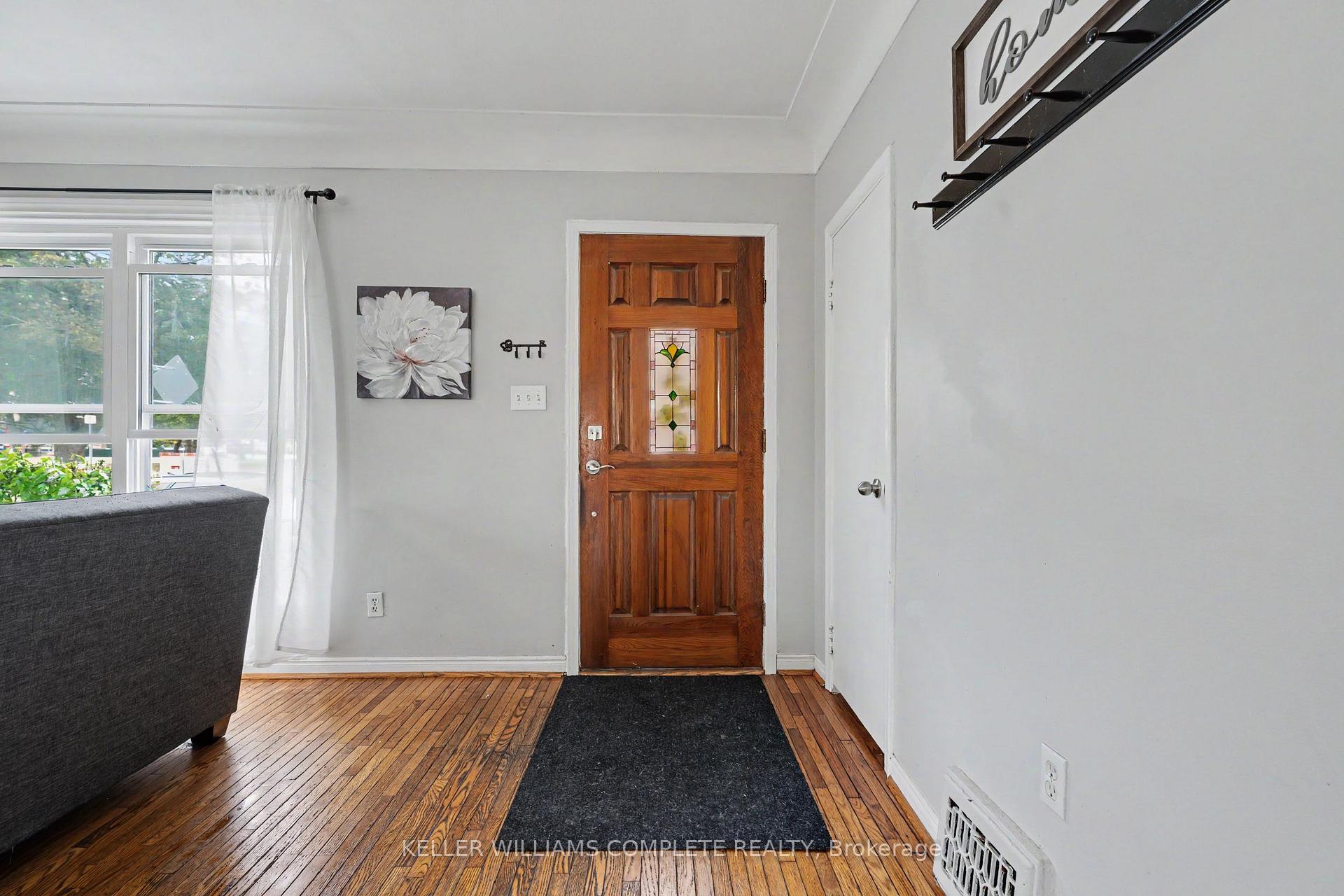 Photo 4 of 20 East 18th Street, Hamilton, Inch Park — HOMEH