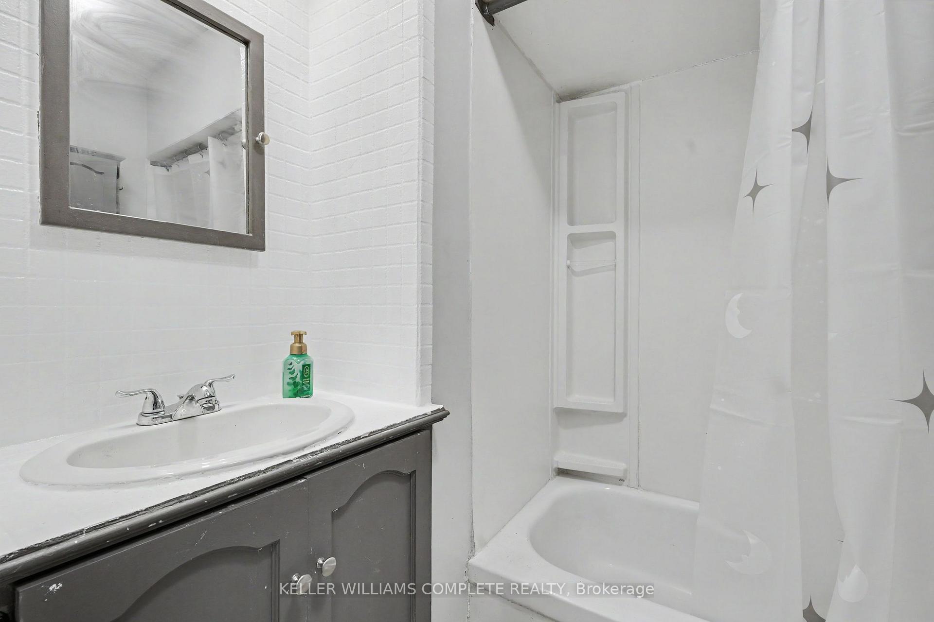Photo 21 of 20 East 18th Street, Hamilton, Inch Park — HOMEH