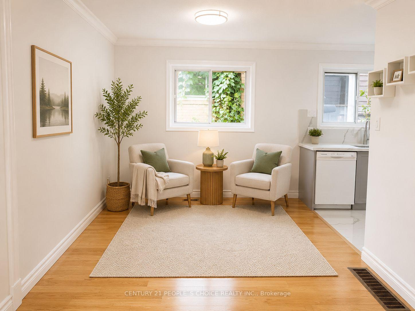 Photo 12 of 5 Mid Pines Road, Scarborough, Woburn — HOMEH