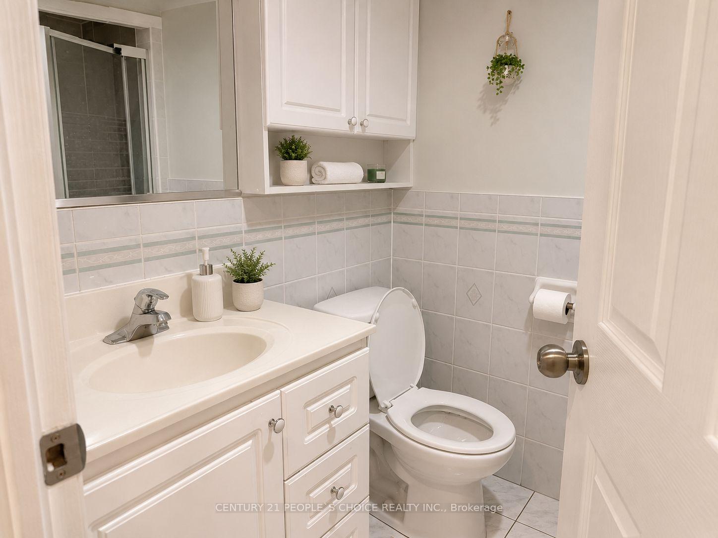Photo 14 of 5 Mid Pines Road, Scarborough, Woburn — HOMEH