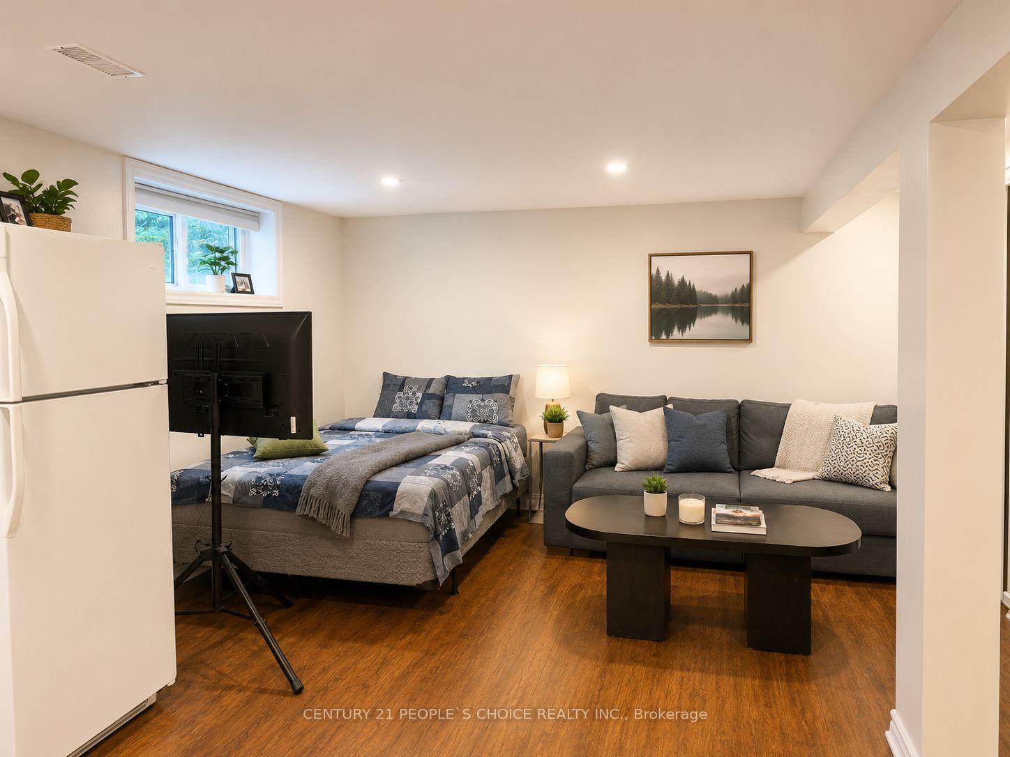 Photo 17 of 5 Mid Pines Road, Scarborough, Woburn — HOMEH
