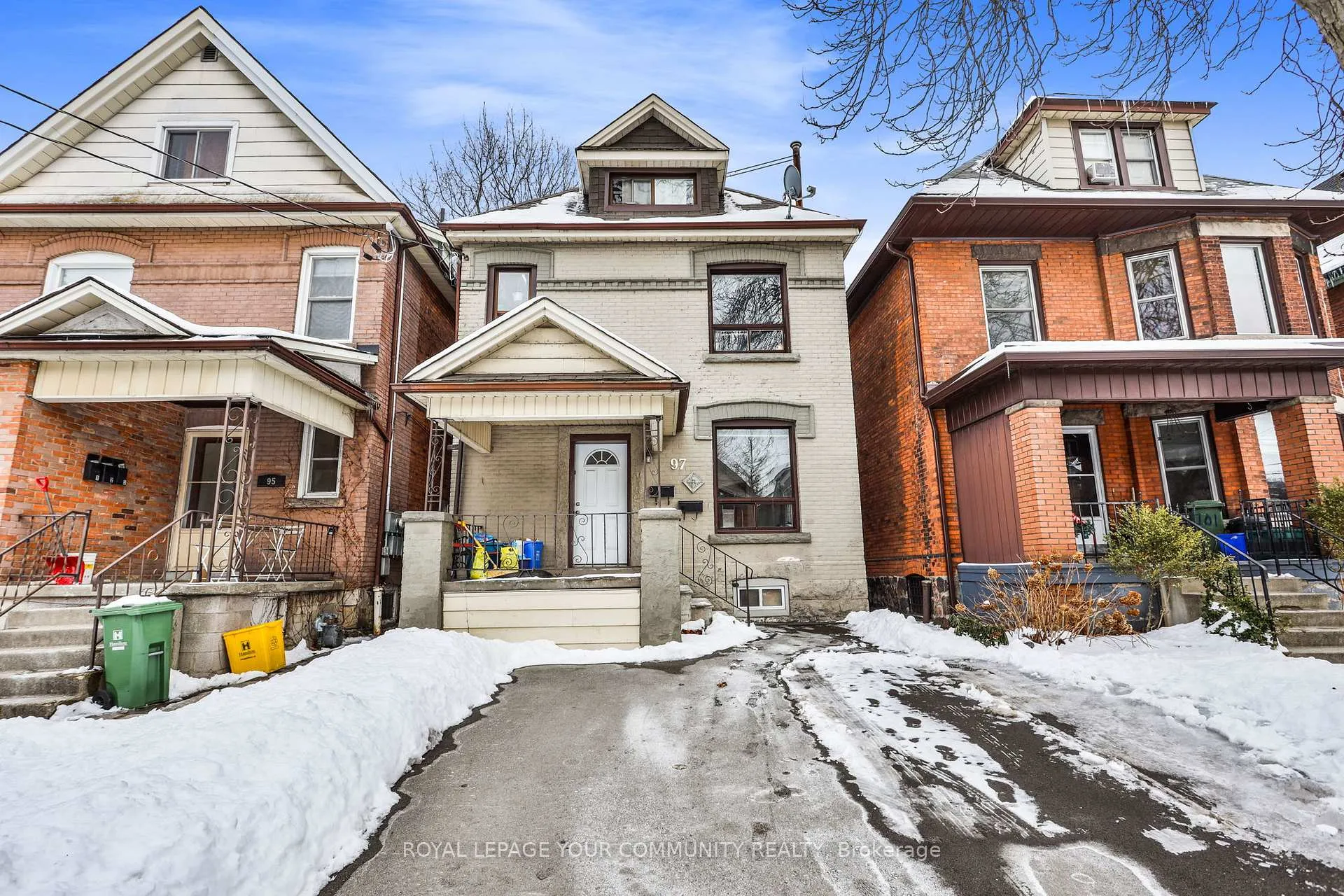 Front of 97 Garfield Avenue S