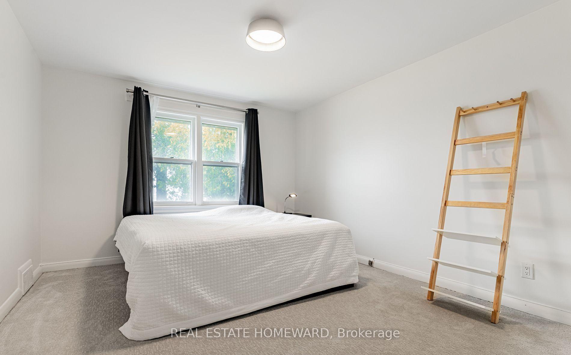 Photo 7 of Unit MAIN, 11 Greenbriar Road, North York, Bayview Village — HOMEH
