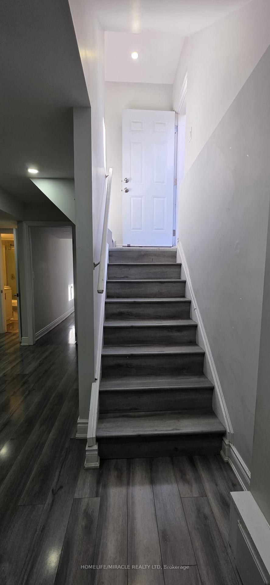 Photo 14 of Unit #Basement, 131 Major William Sharpe Drive, Brampton, Northwood Park — HOMEH