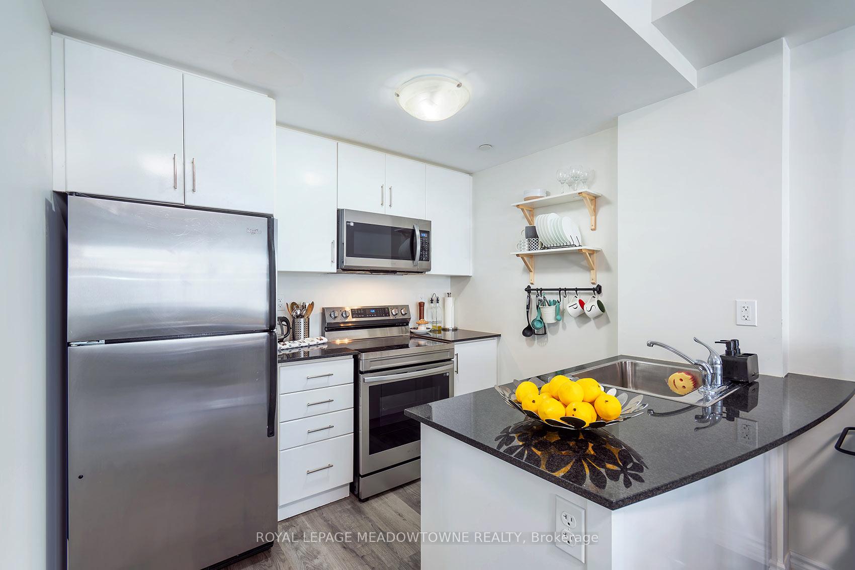 Photo 10 of Unit 19, 10 Carnation Avenue, Etobicoke, Long Branch — HOMEH