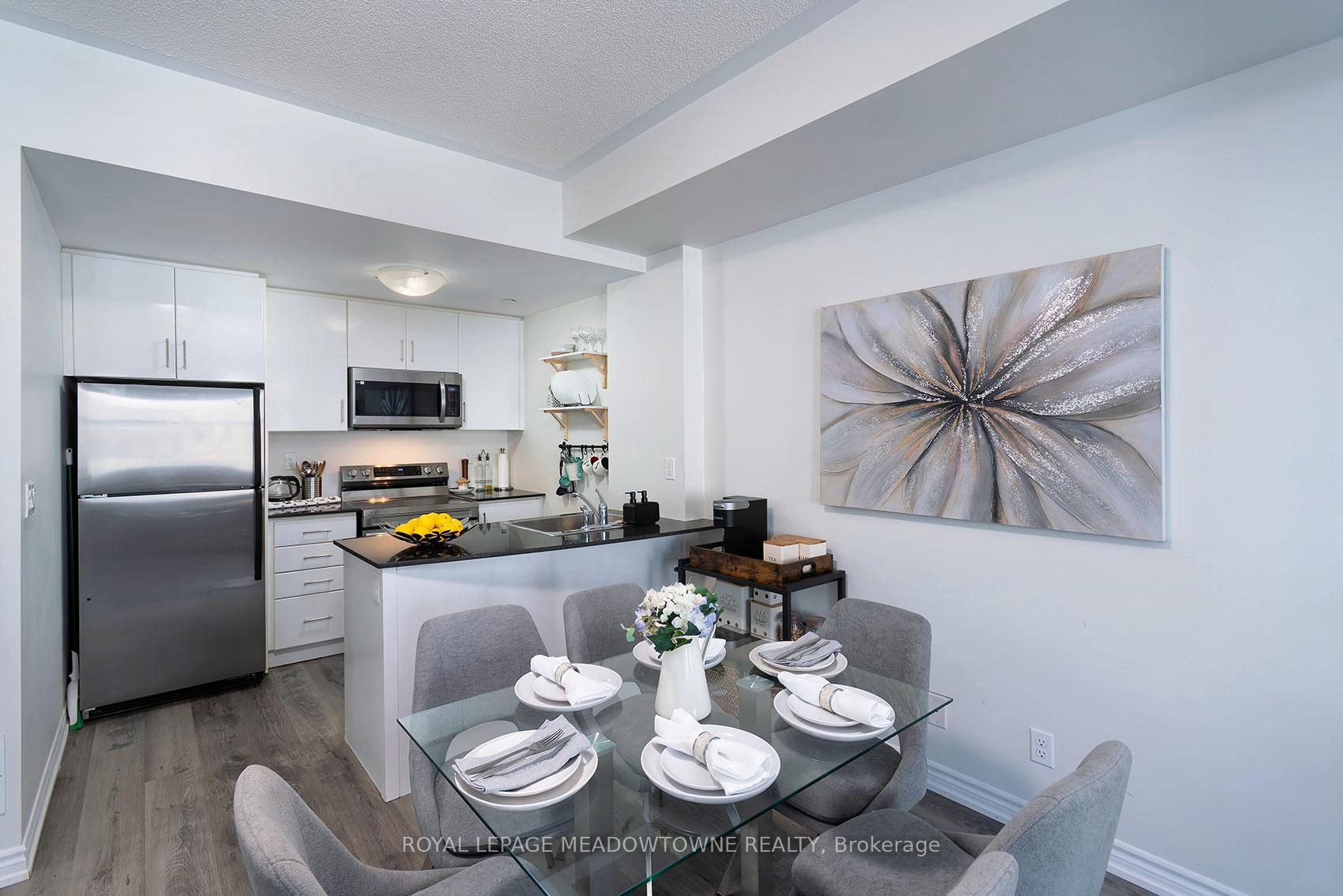 Photo 11 of Unit 19, 10 Carnation Avenue, Etobicoke, Long Branch — HOMEH