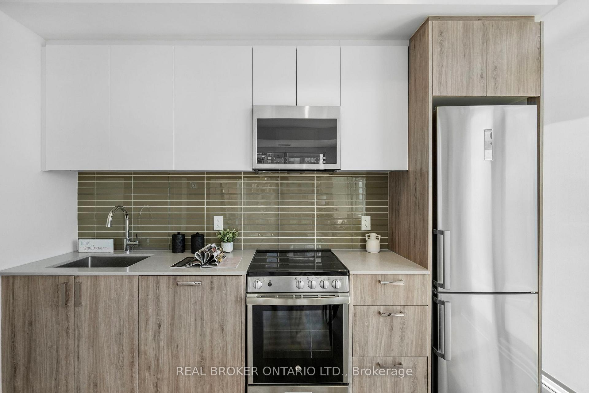 Photo 18 of Unit 920, 1787 St Clair Avenue W, Toronto, Weston-Pellam Park — HOMEH