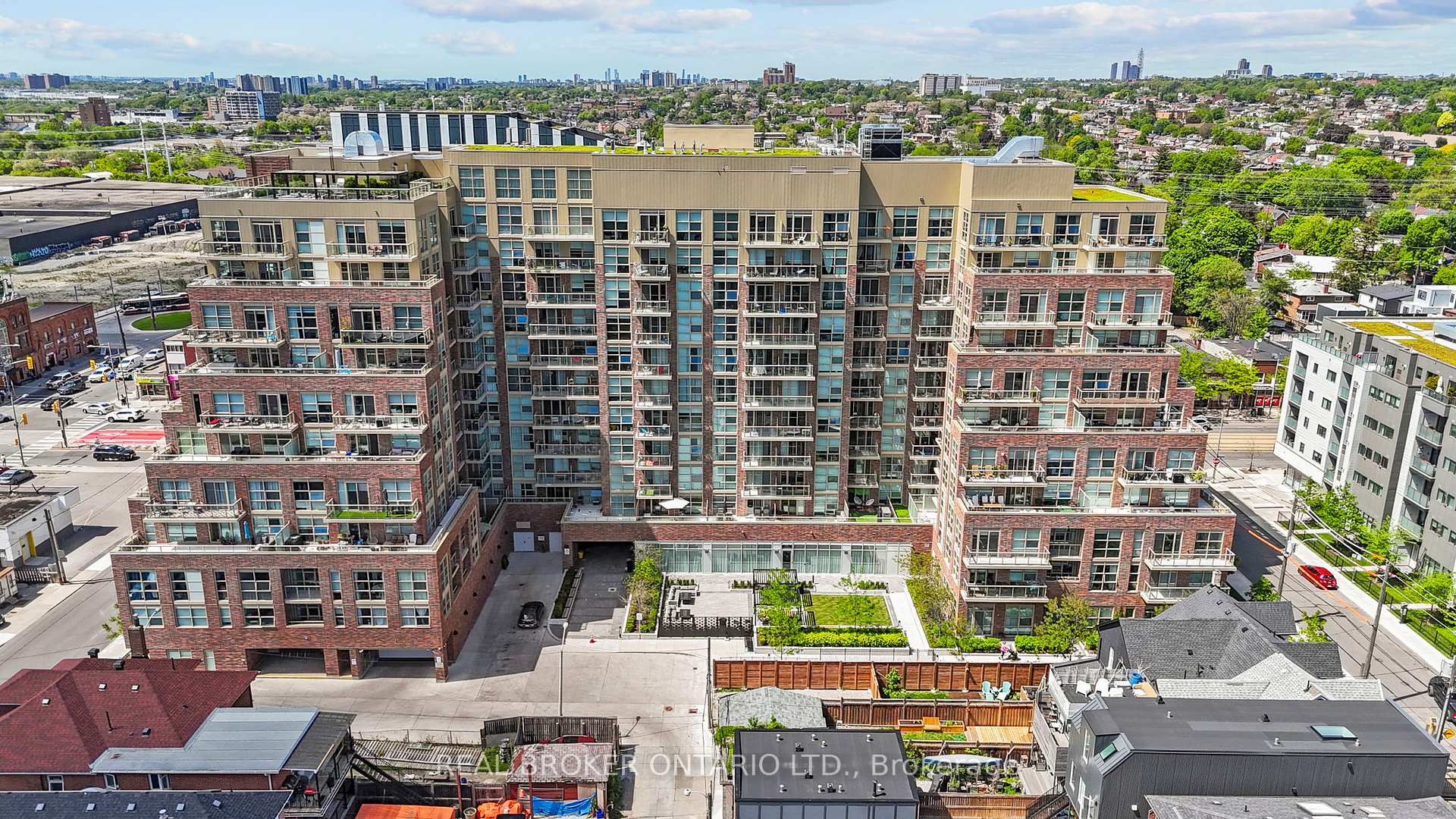 Photo 42 of Unit 920, 1787 St Clair Avenue W, Toronto, Weston-Pellam Park — HOMEH