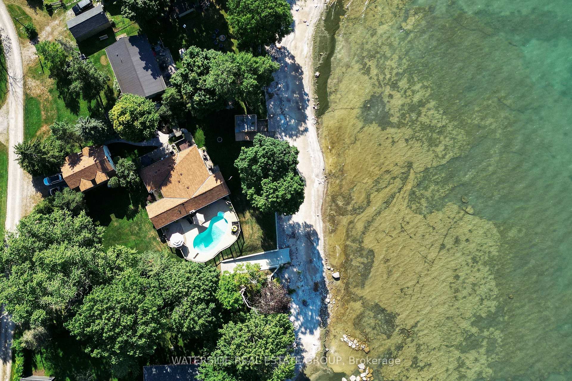 Photo 3 of 34 Hoover Point Lane, Haldimand — HOMEH