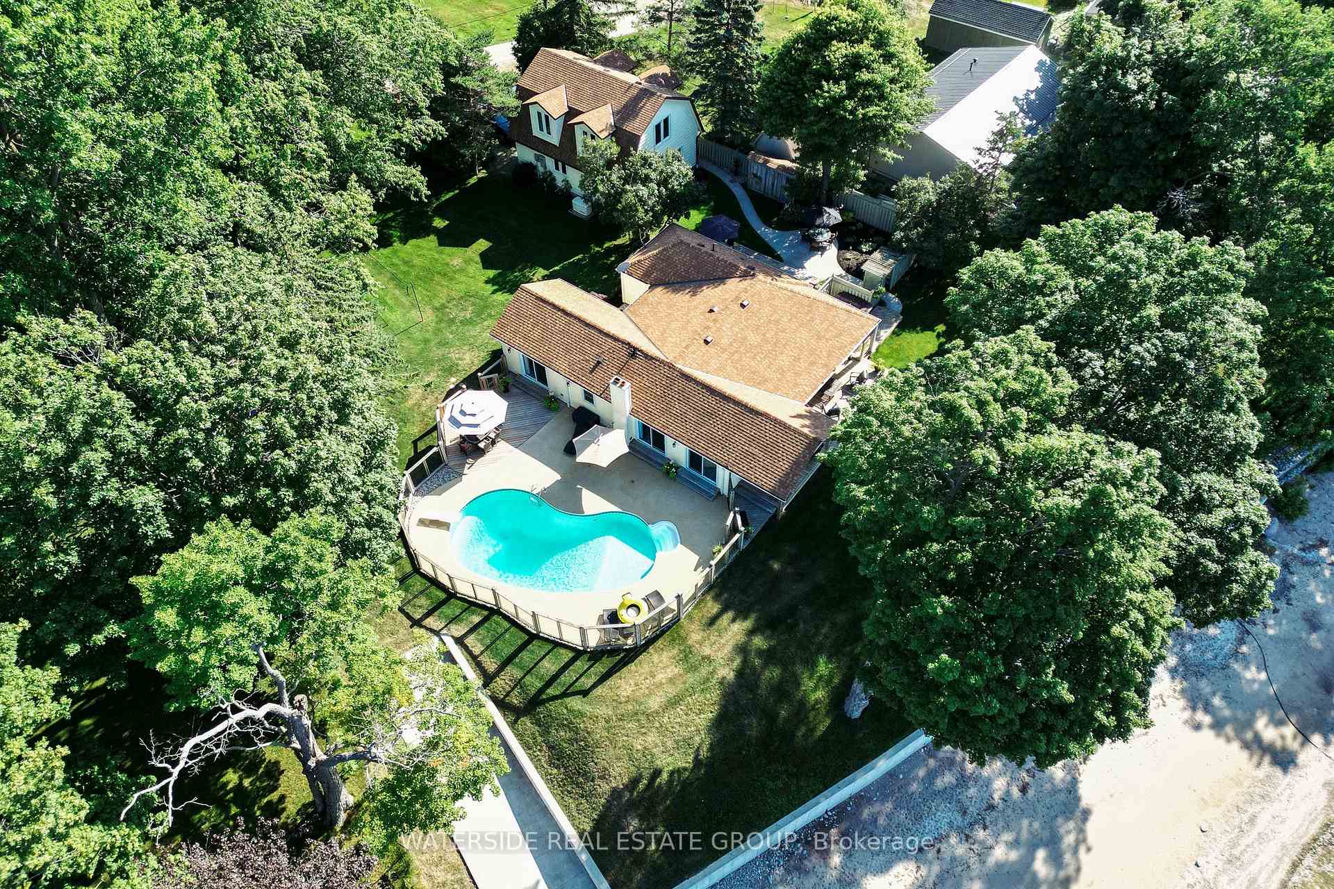Photo of 34 Hoover Point Lane