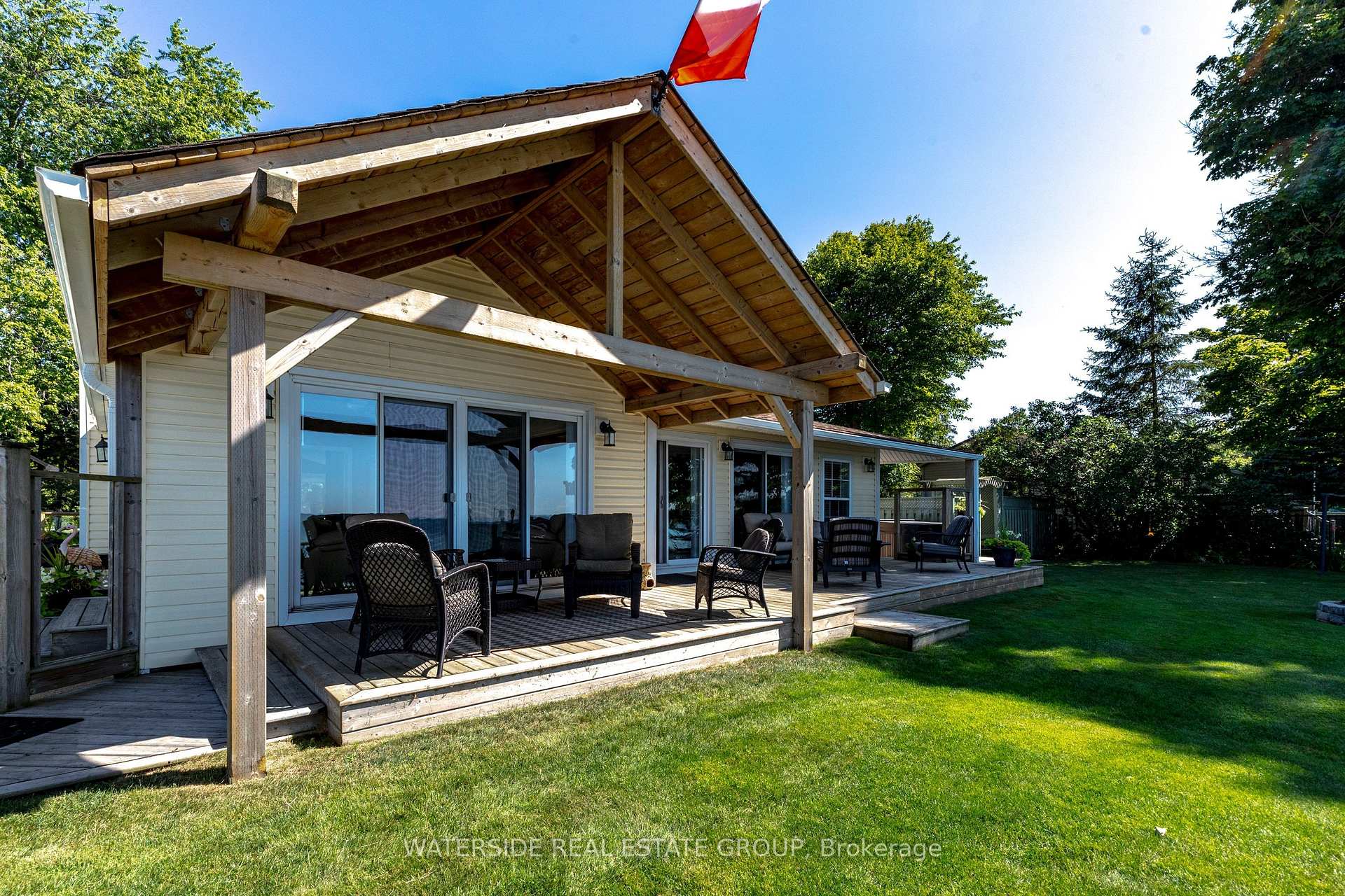 Photo 32 of 34 Hoover Point Lane, Haldimand — HOMEH