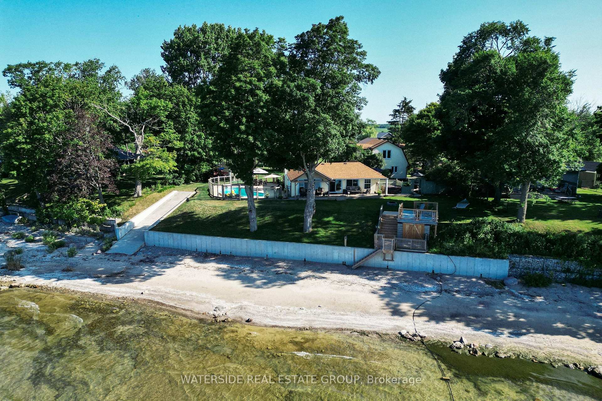 Photo 2 of 34 Hoover Point Lane, Haldimand — HOMEH