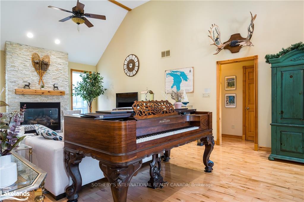 Photo 14 of 188 Brooker Boulevard, Blue Mountains — HOMEH
