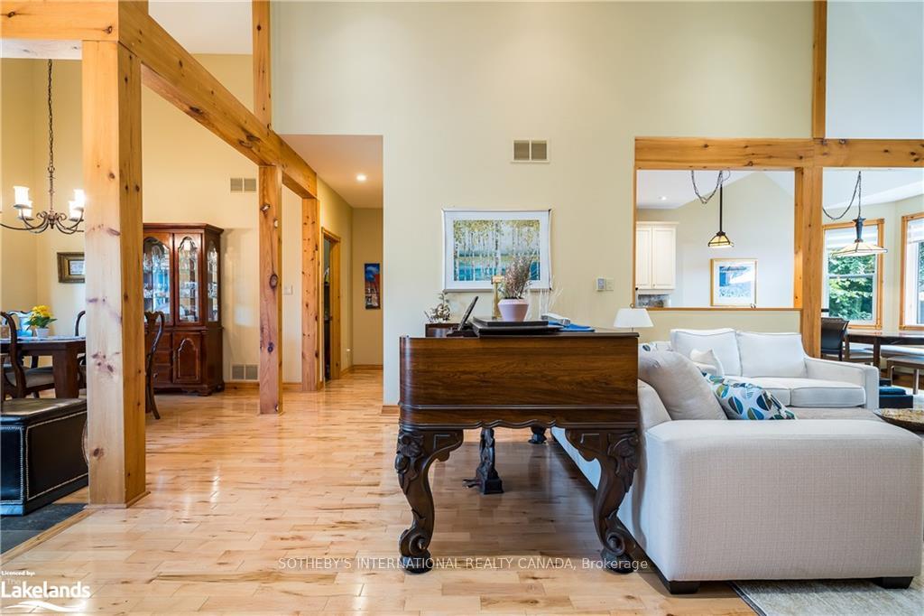 Photo 16 of 188 Brooker Boulevard, Blue Mountains — HOMEH