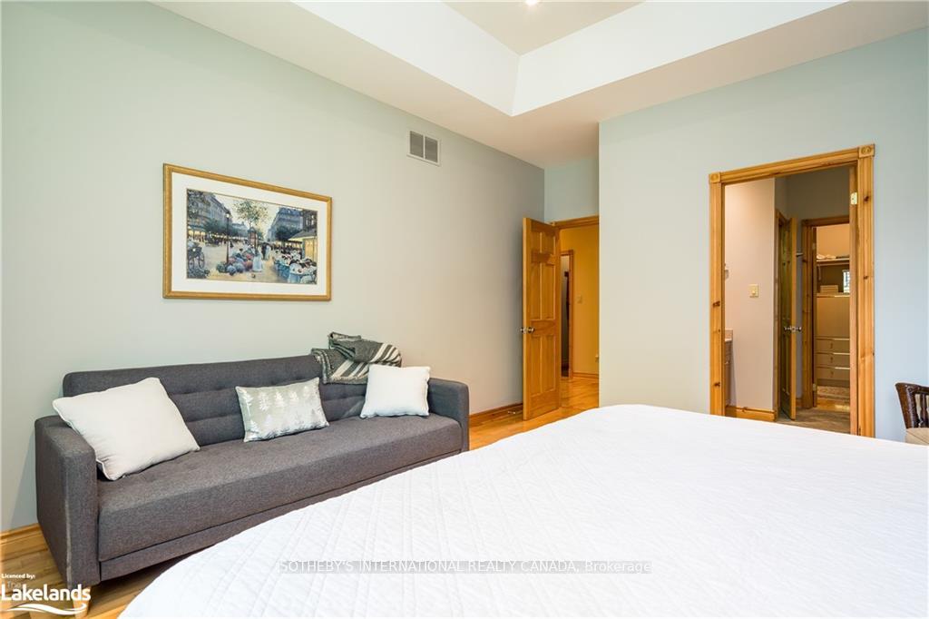 Photo 20 of 188 Brooker Boulevard, Blue Mountains — HOMEH