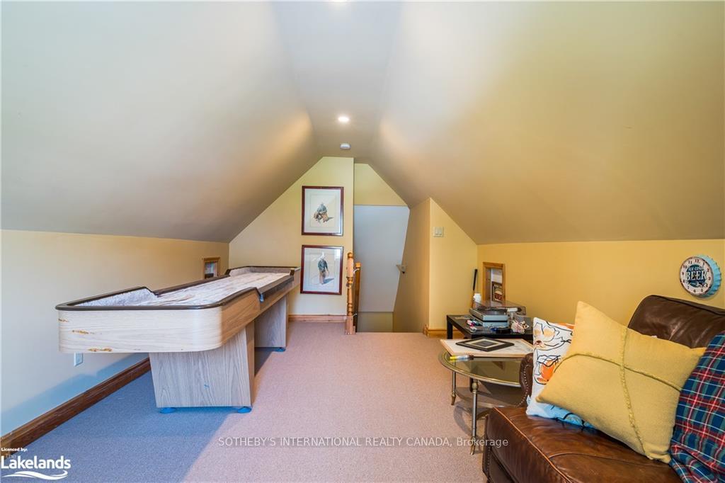 Photo 26 of 188 Brooker Boulevard, Blue Mountains — HOMEH
