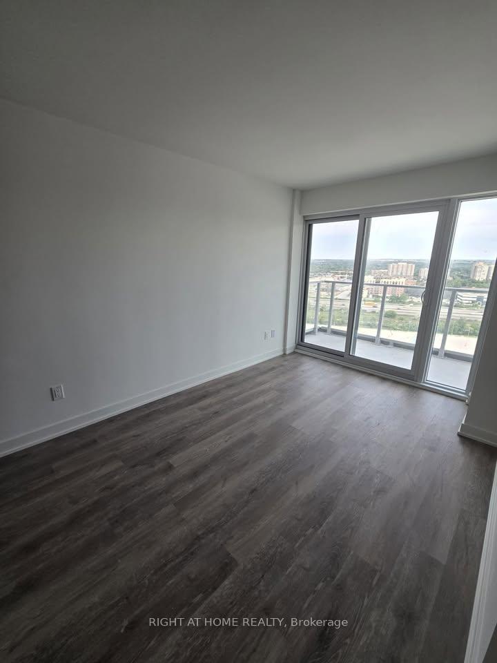 Photo 4 of Unit 1602, 1010 Sandy Beach Road, Pickering, Bay Ridges — HOMEH