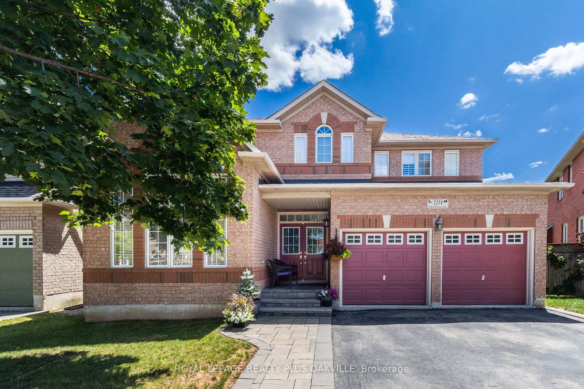 Photo of 2254 Dunforest Crescent