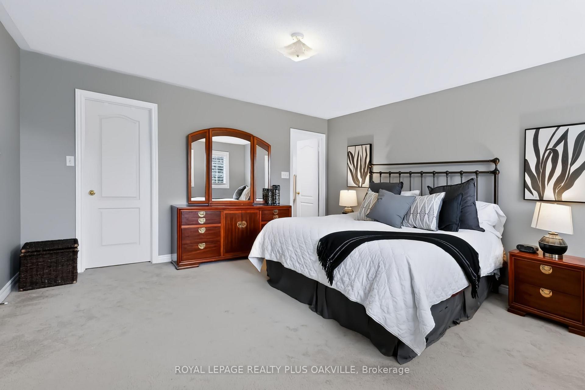 Photo 29 of 2254 Dunforest Crescent, Oakville, Westmount — HOMEH