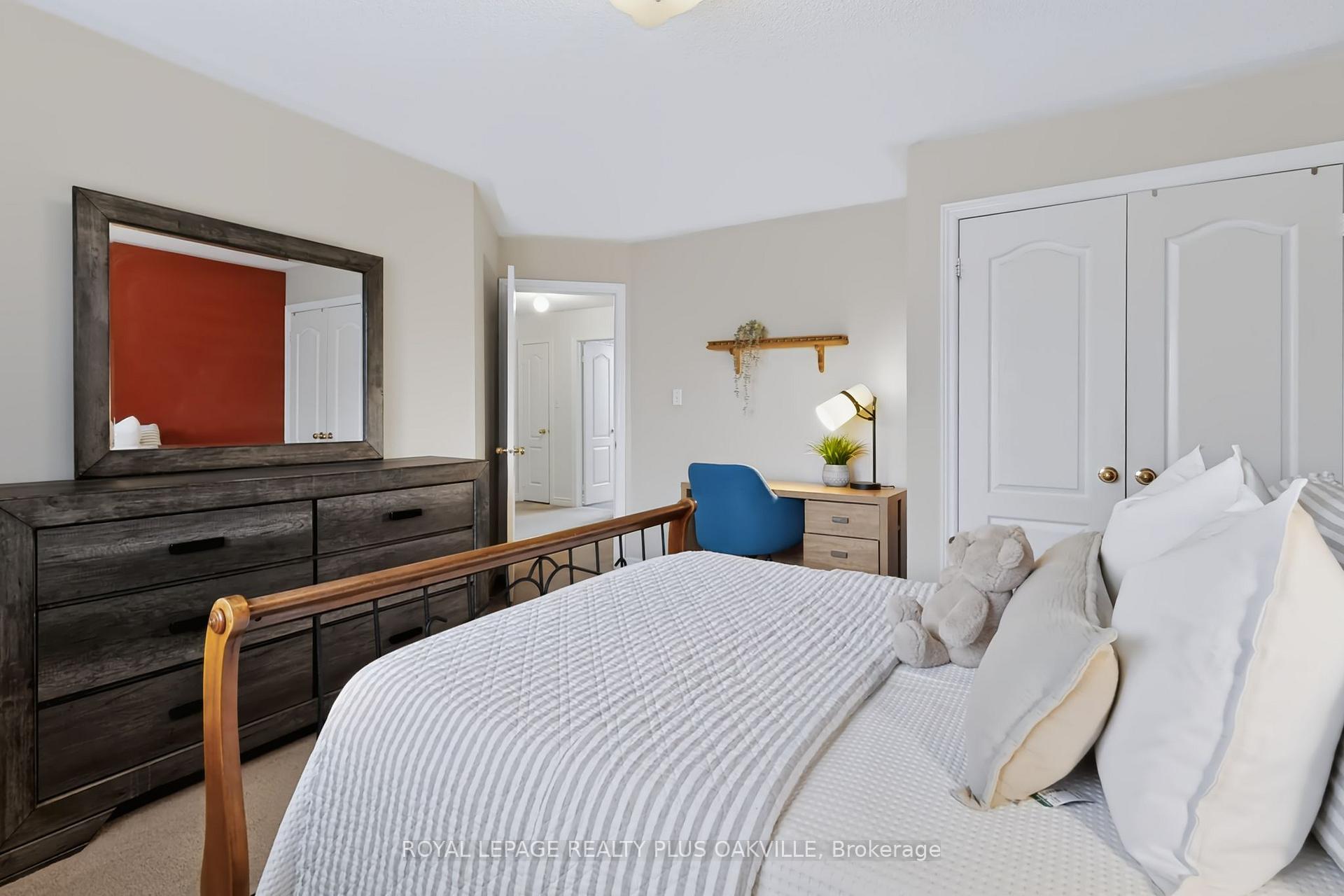 Photo 36 of 2254 Dunforest Crescent, Oakville, Westmount — HOMEH