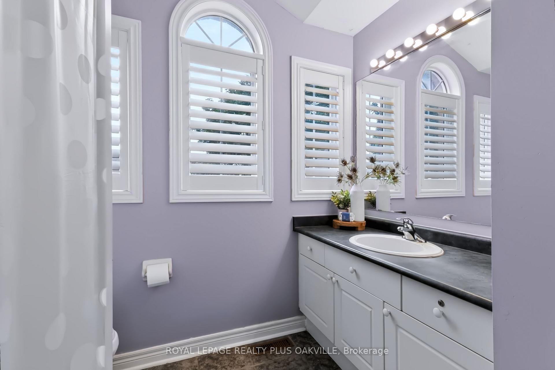 Photo 39 of 2254 Dunforest Crescent, Oakville, Westmount — HOMEH