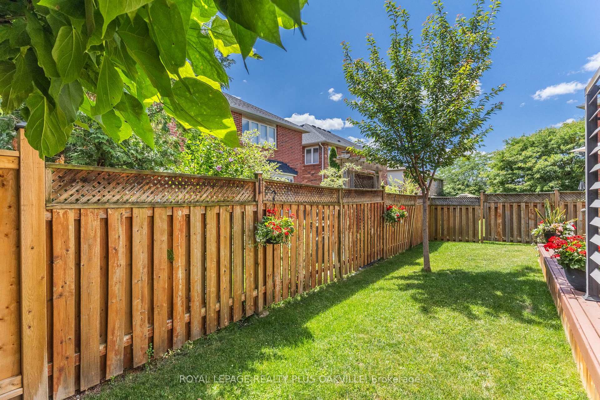 Photo 49 of 2254 Dunforest Crescent, Oakville, Westmount — HOMEH