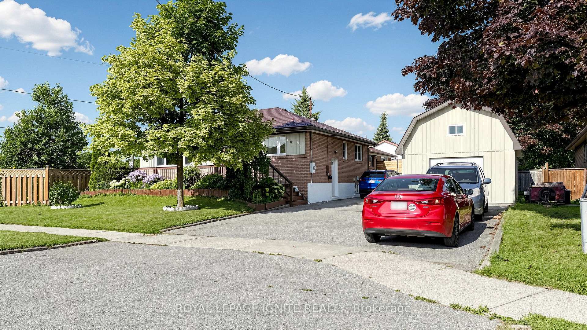Photo 2 of 487 Wilson Road S, Oshawa, Donevan — HOMEH